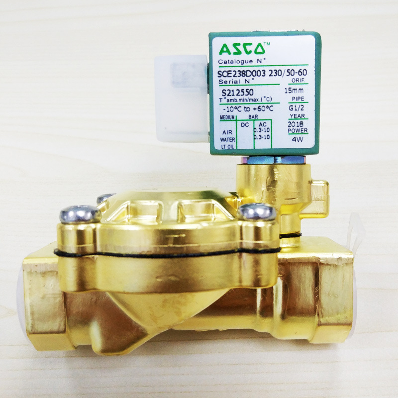 SCE238D003.jpg